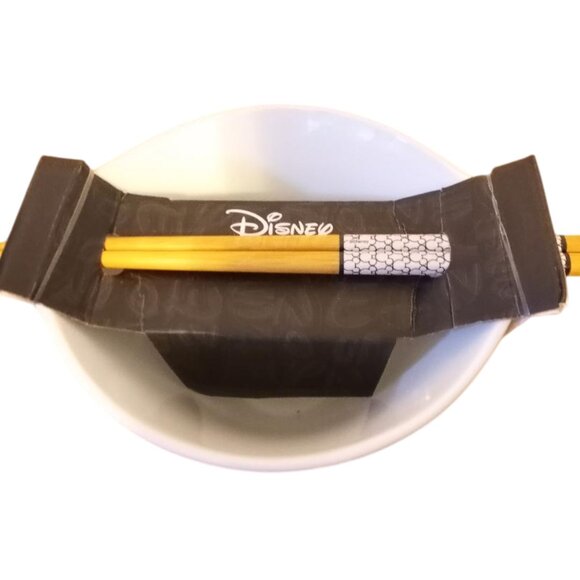 Disney Mickey And Minnie Mouse Holiday Ramen Bowl With Chopsticks - Picture 5 of 7